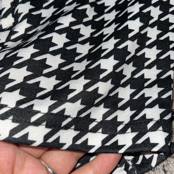 SHEIN Drawstring Waist Houndstooth Pants - Picture 4 of 4